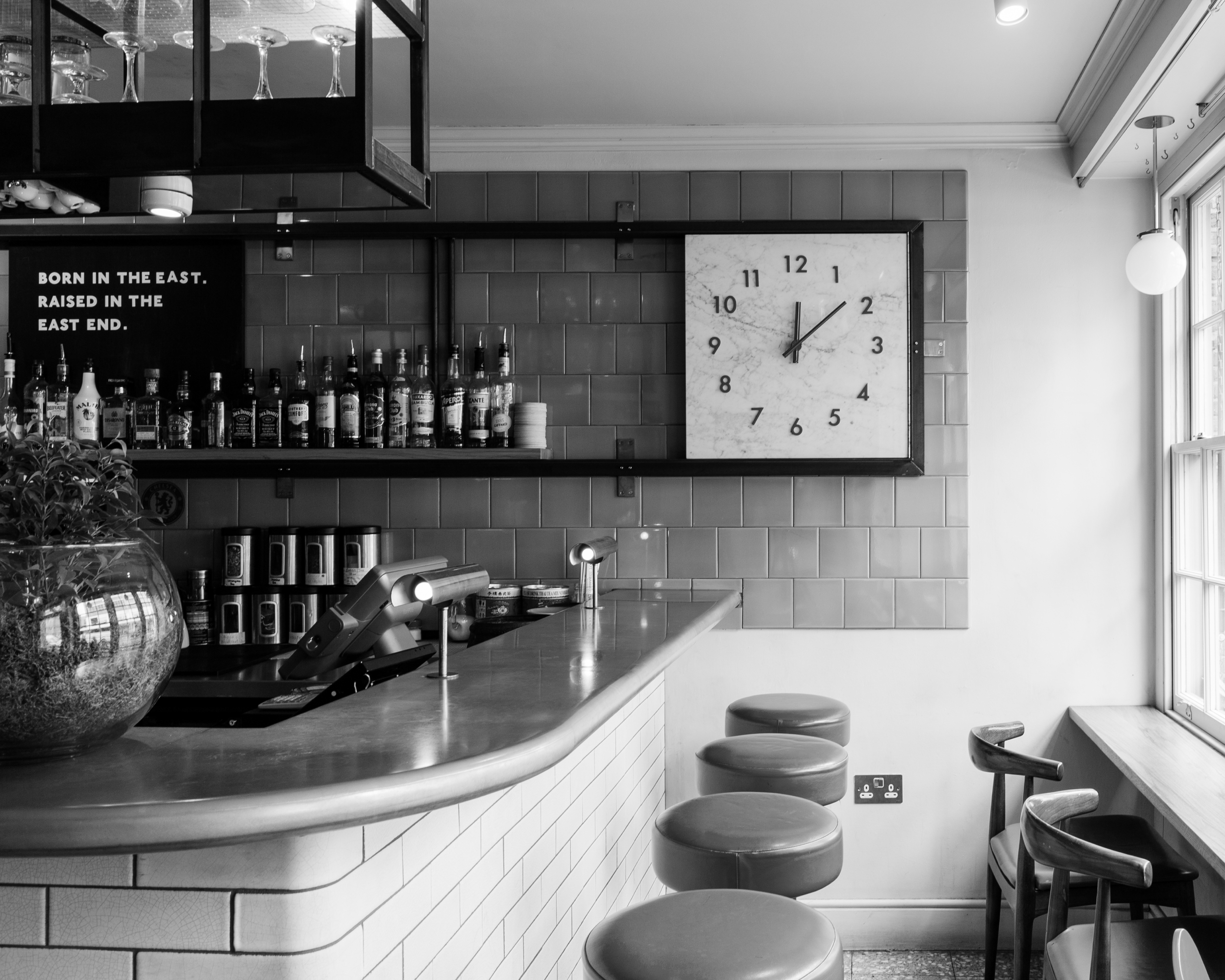 Rosa’s Thai restaurant interior with bar counter